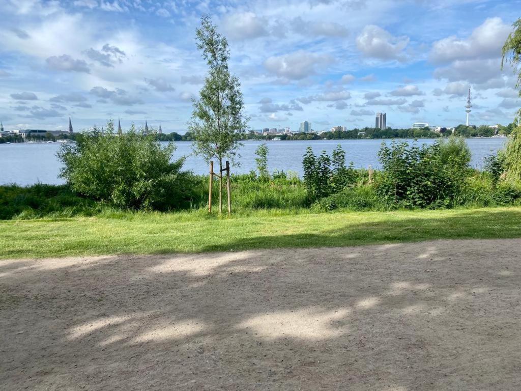 Alster Hamburg - Saniertes Und Mobliertes Apartment Mit Bad Und Kuche 外观 照片